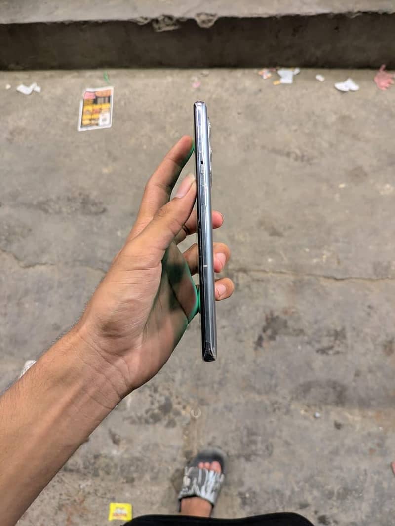 One Plus 9 Pro 1