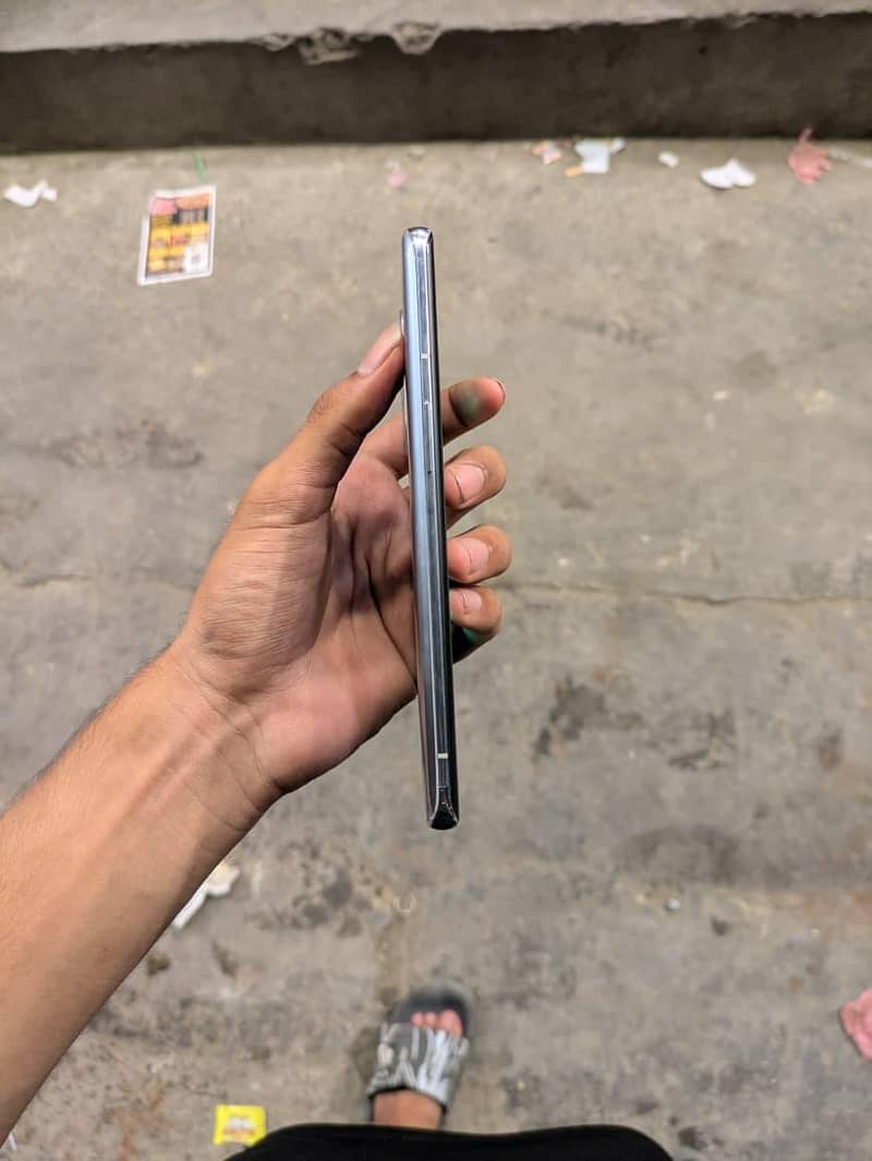 One Plus 9 Pro 4