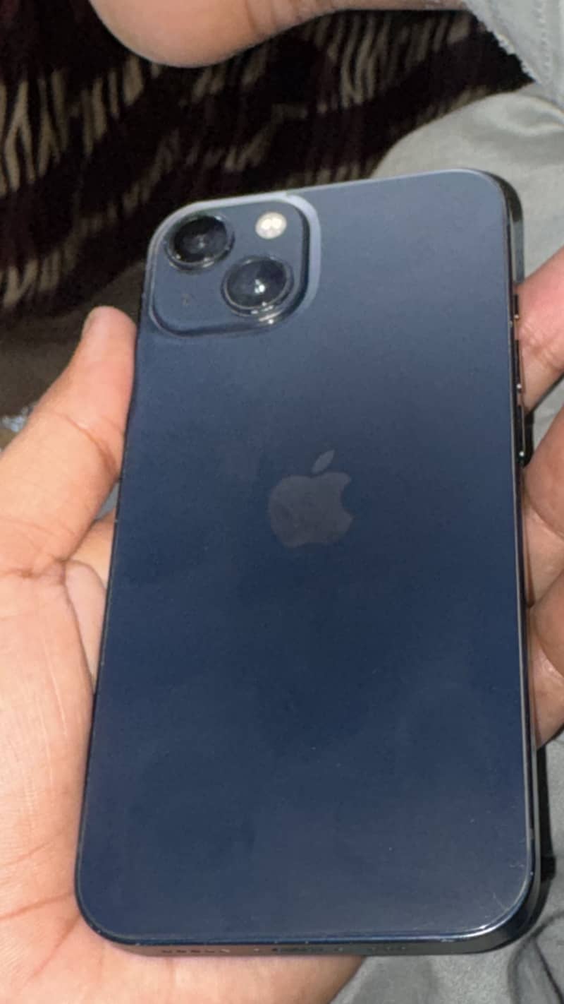 iPhone 13 0