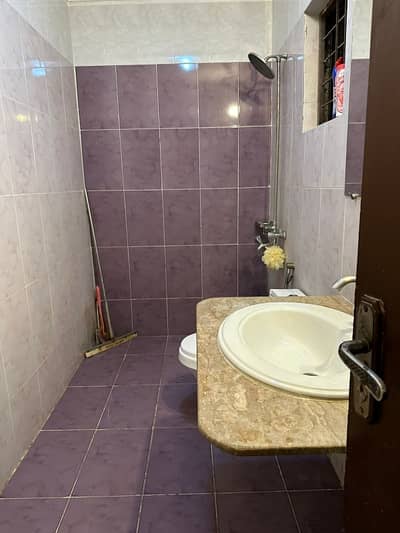 5 marla model house for rent