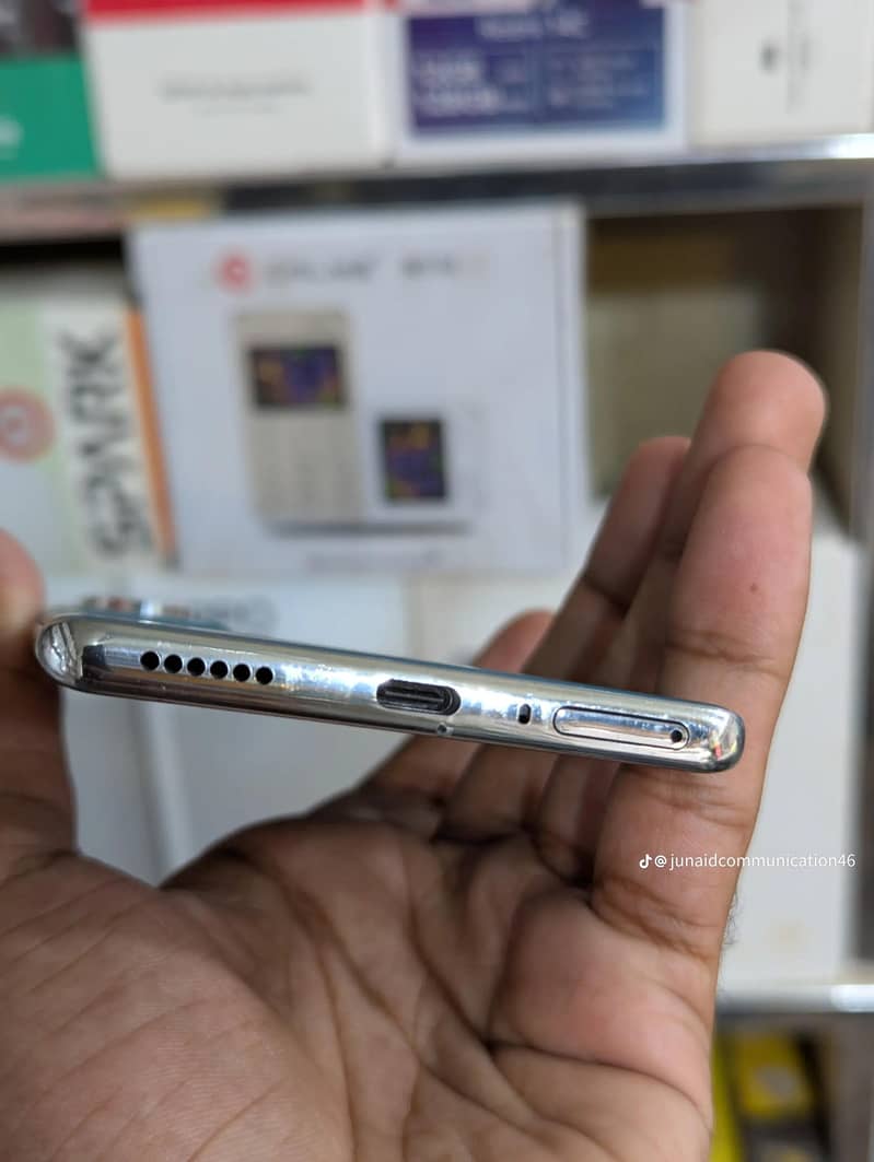 Tecno CAMON 40 Pro 2