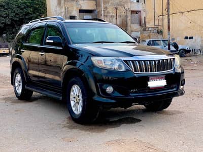Toyota Fortuner 2013
