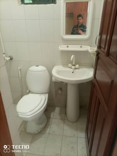 G-11 25*60 full house for rent out class