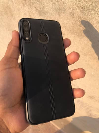 Tecno Spark 4