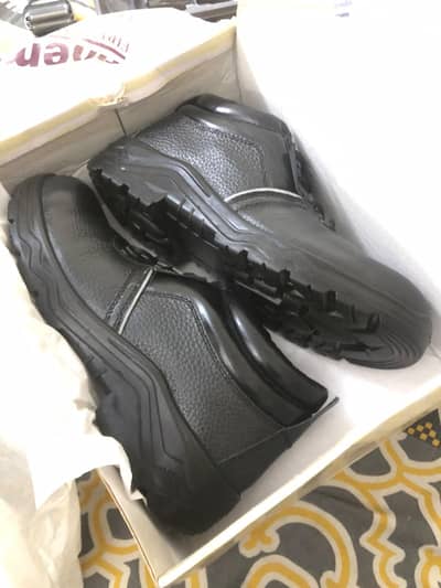 safety shoes