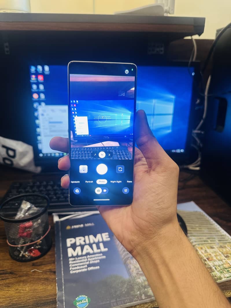 Google Pixel 7 4