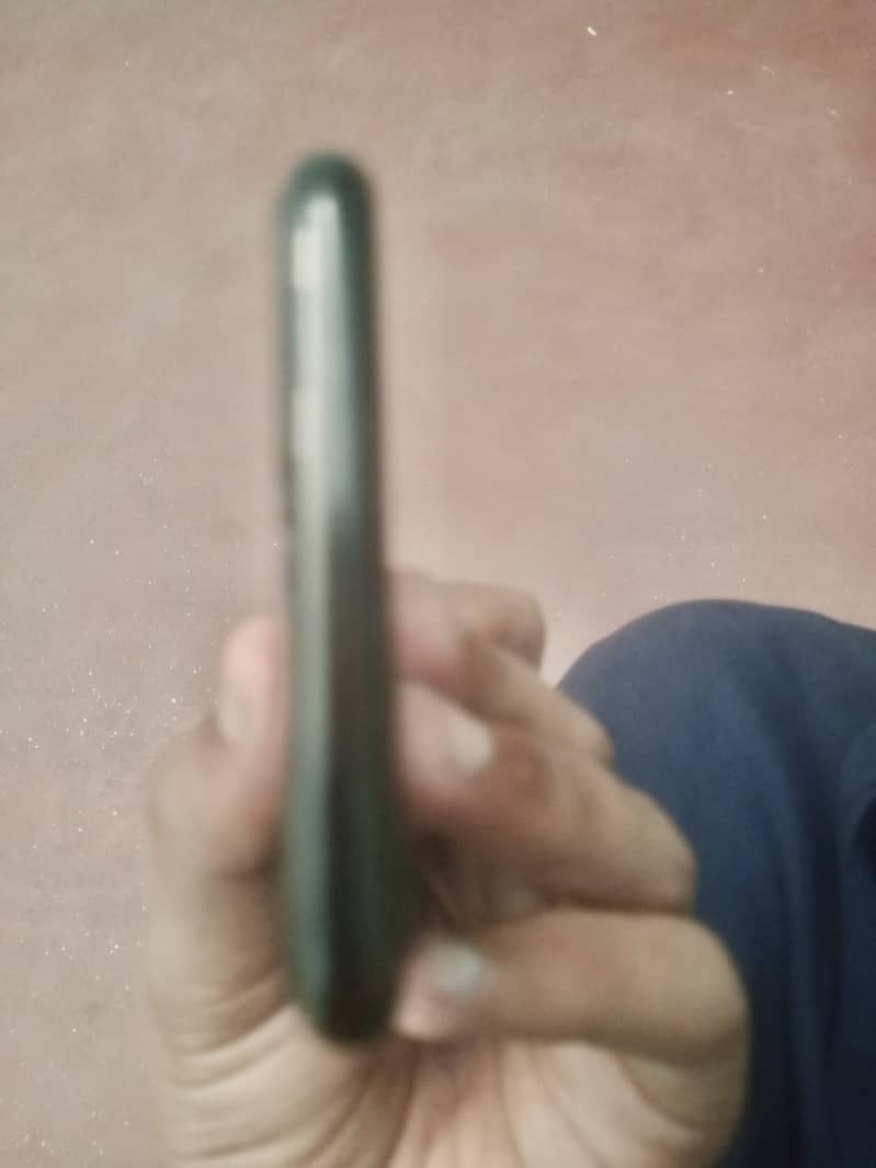 Apple iPhone 7 2