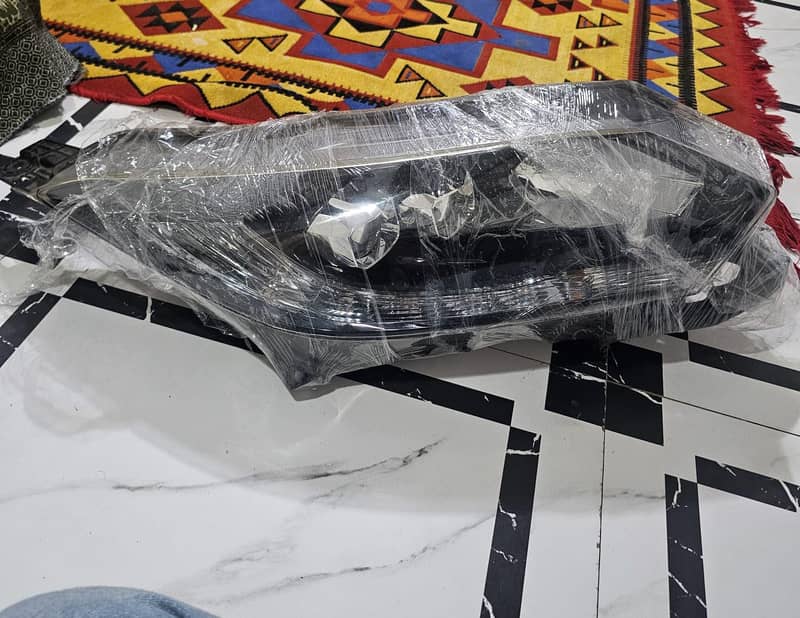 HONDA VEZELfront light 0