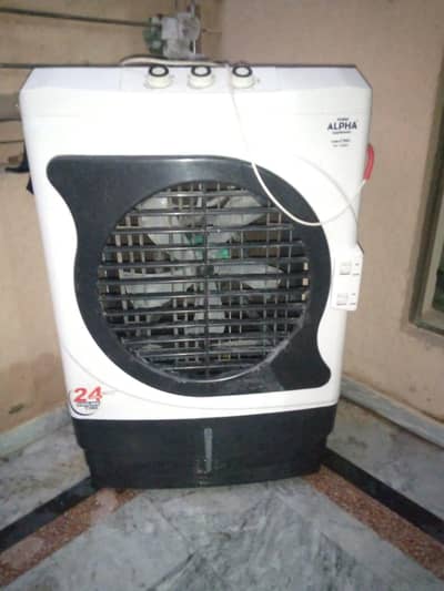 Big Size Plastic Air Cooler with Ice Box Excellent Condition