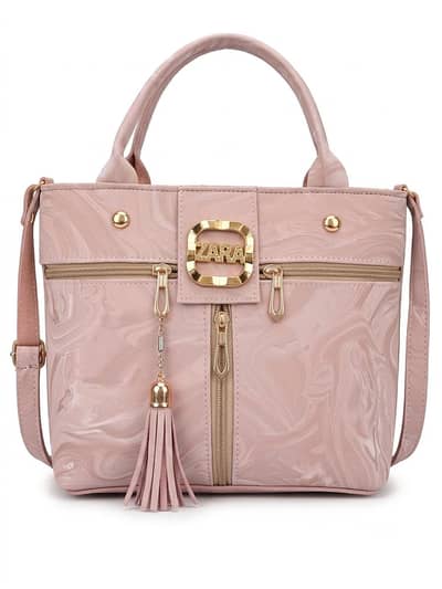 A PREMIUM AND LUXURY HANDBAG PURSE FOR GIRLS AND WOMENS