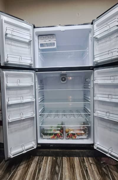 Dawlance Double Door Refrigerator| Glass Shelves | Excellent Condition