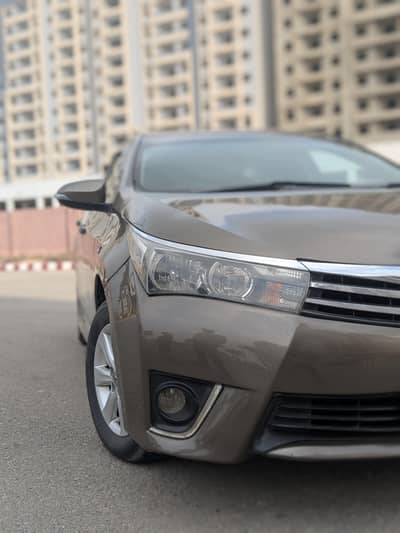 Toyota Corolla Altis 2015