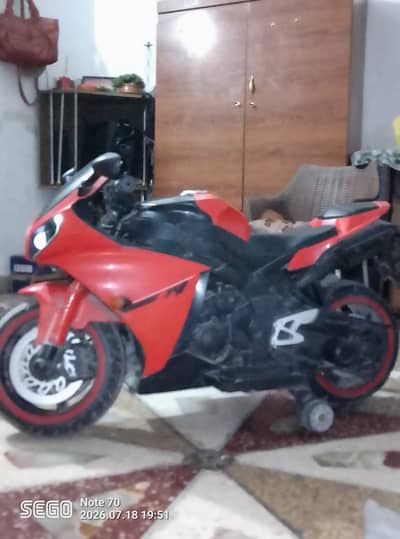 Music. charger able. . electronic. . heavy bike
