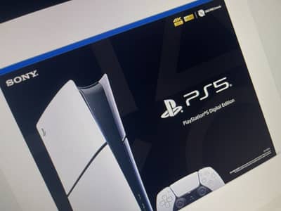 Ps5 brand new pin pack international edition