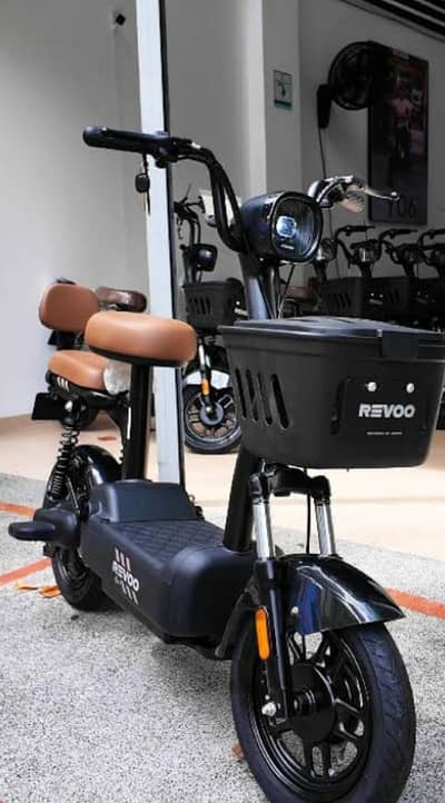 revoo a04 electric bike new condition