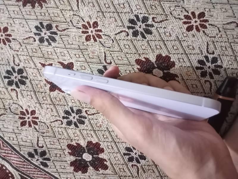 Apple iPhone 14 plus 1