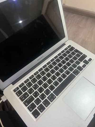 MacBook Air 13-inch (2017)