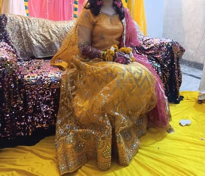 MEHNDI OUTFIT