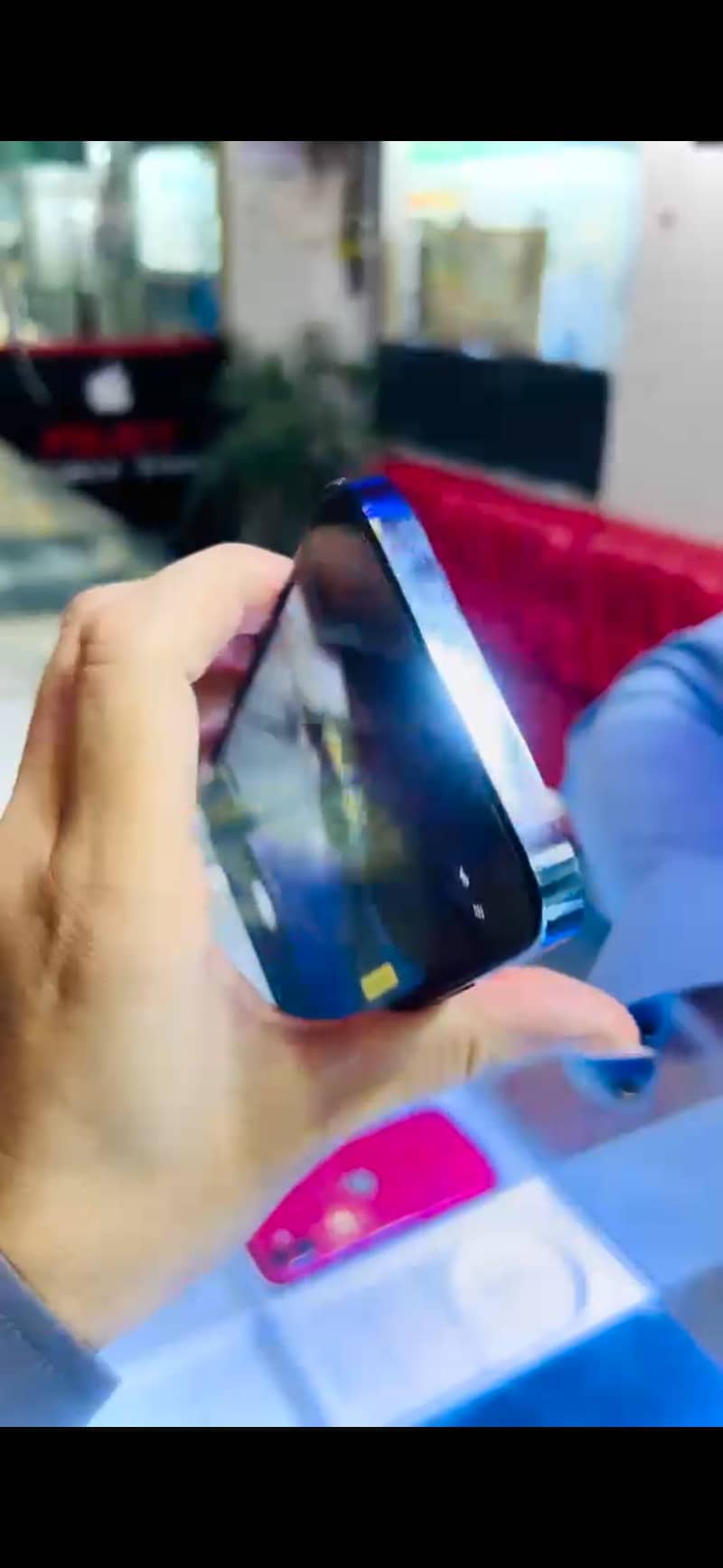iPhone 13 Pro Max 2