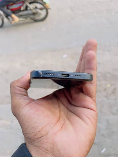 Apple iPhone 15 Pro