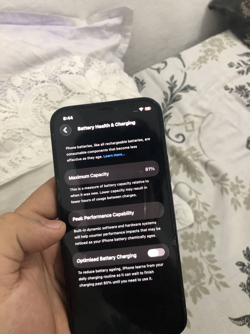iPhone 12 jv 1