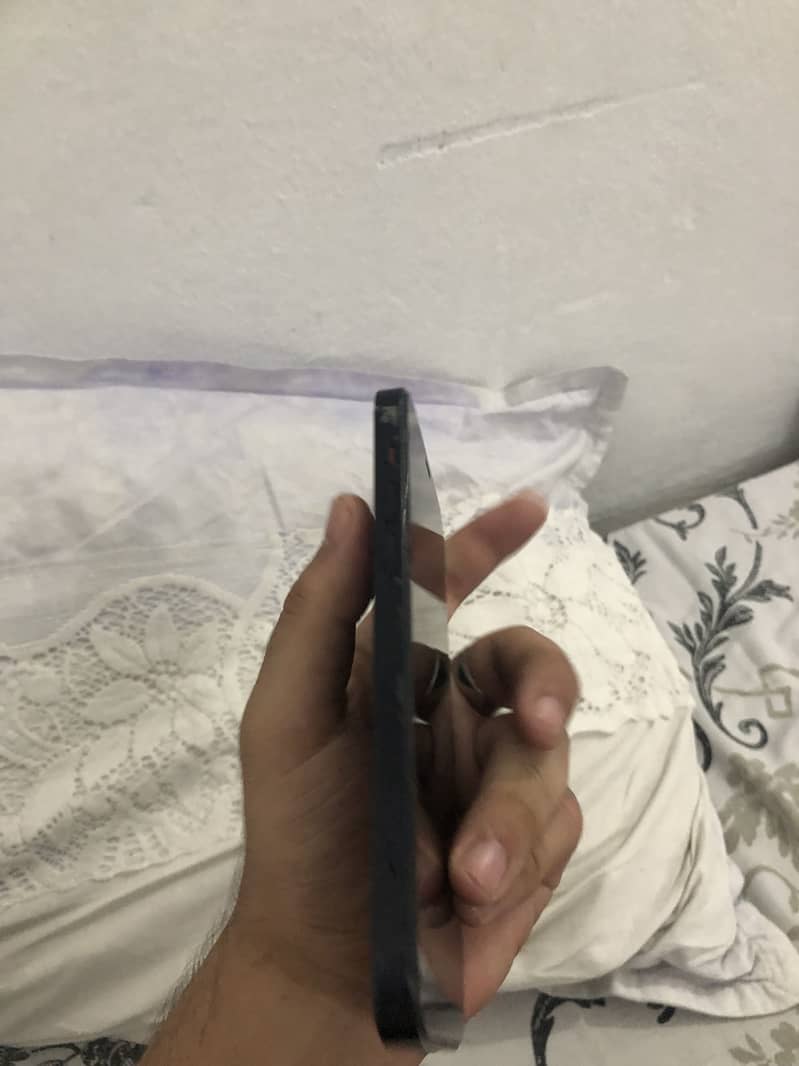 iPhone 12 jv 4