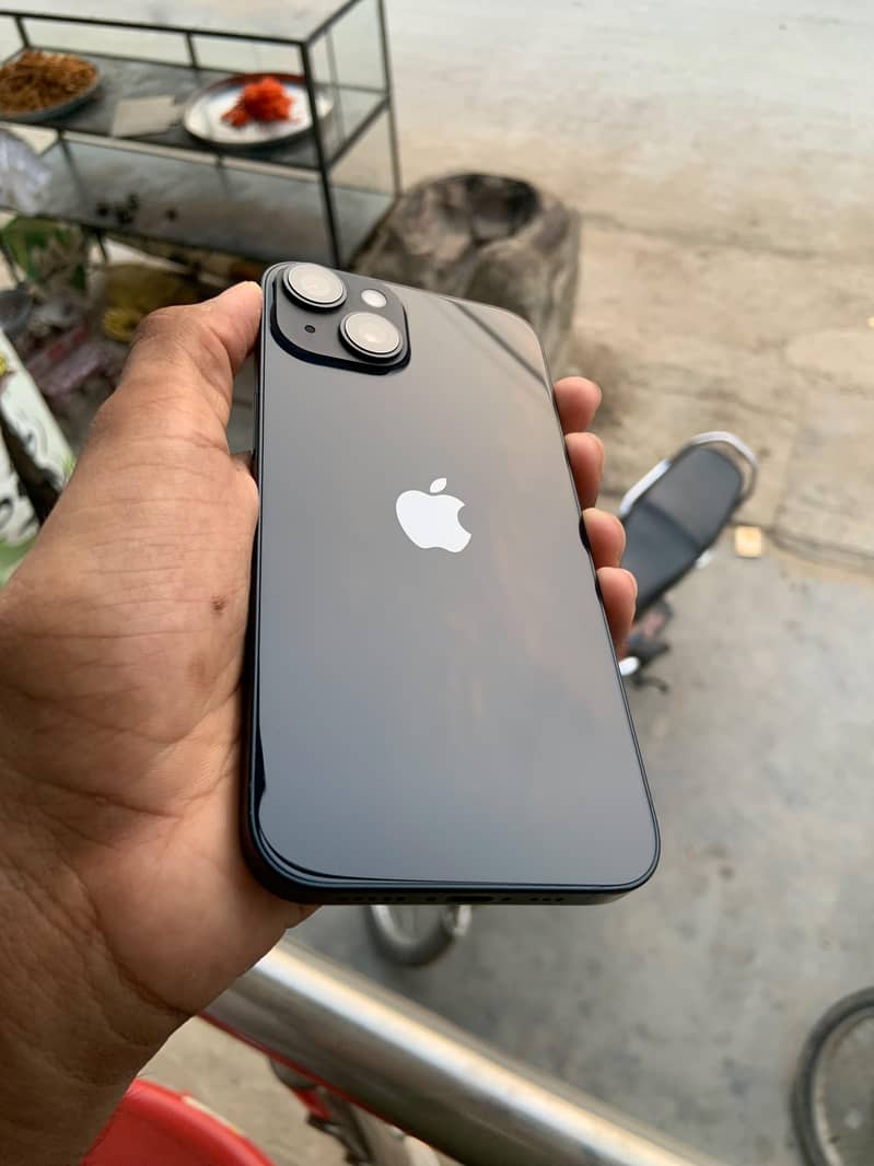 iPhone 14 2