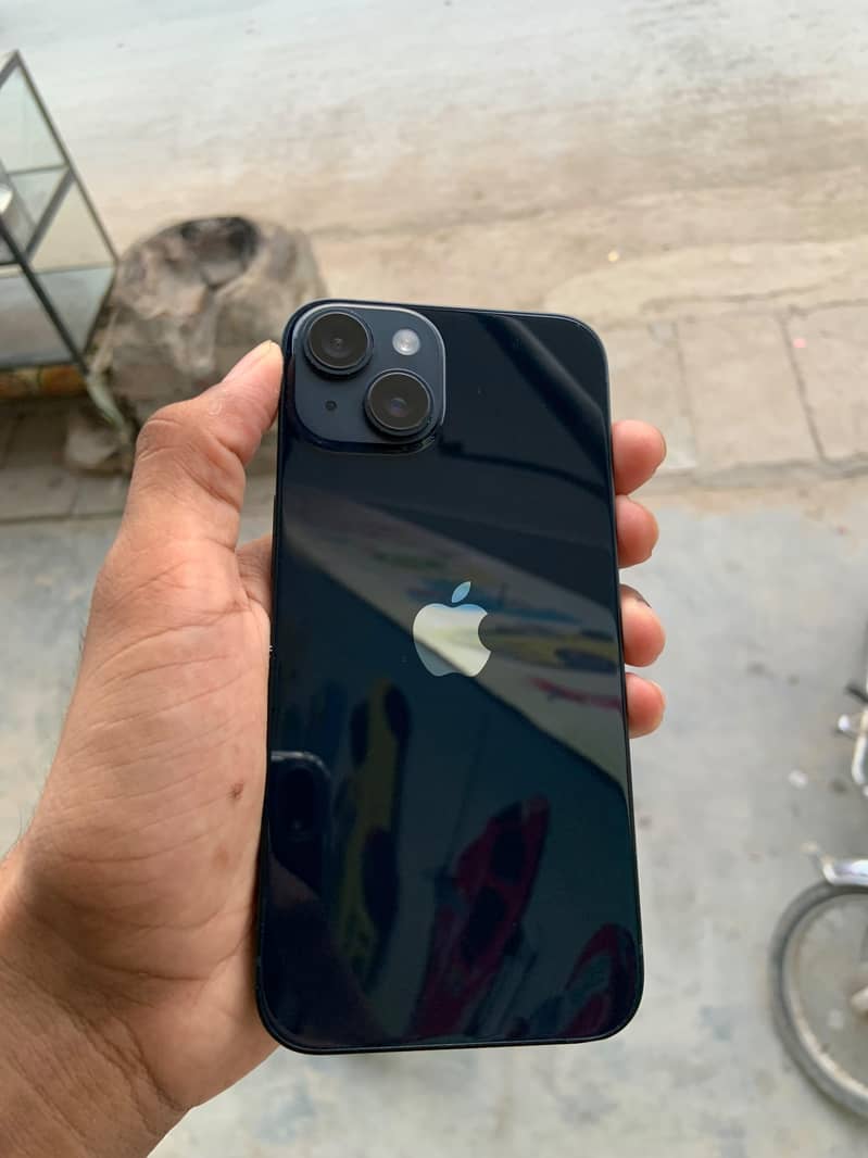 iPhone 14 3