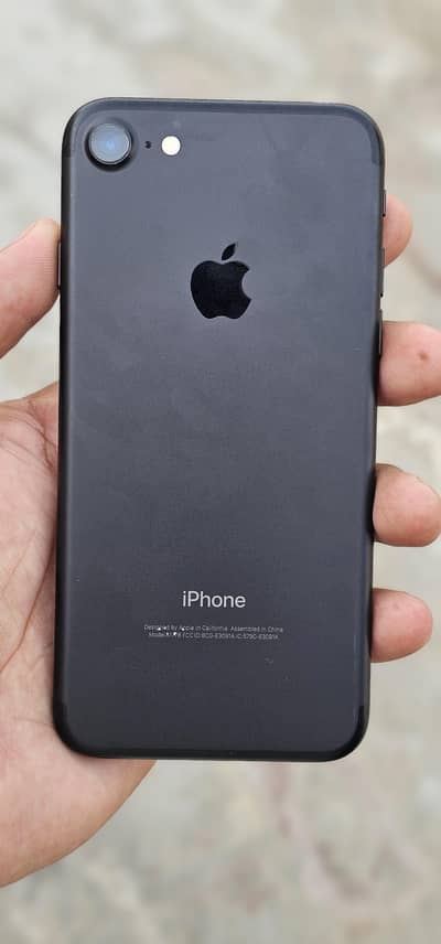 Apple iPhone 7