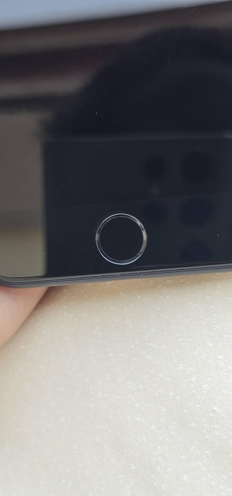 Apple iPhone 7 2