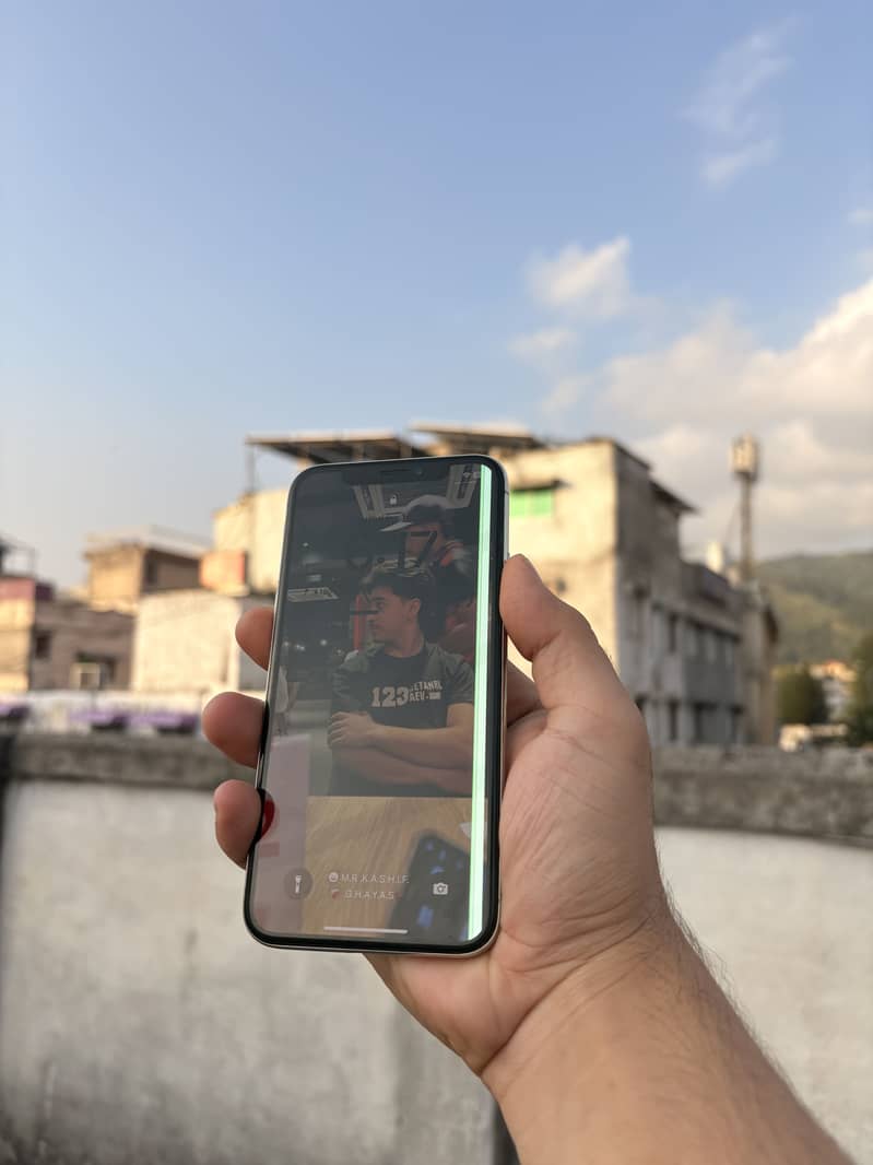 iPhone X 5