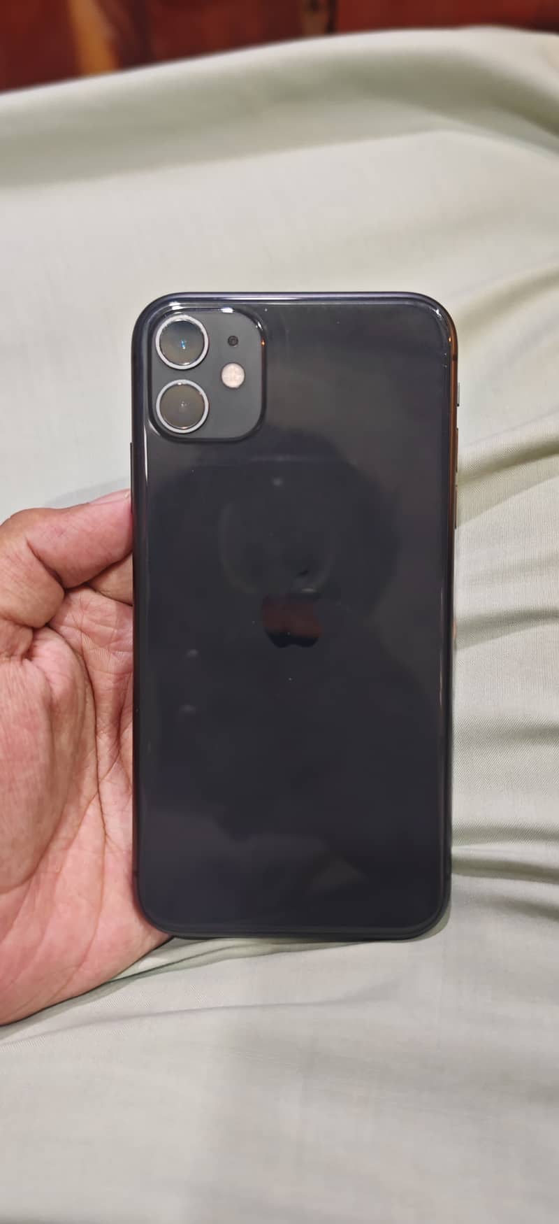 IPHONE 11 0