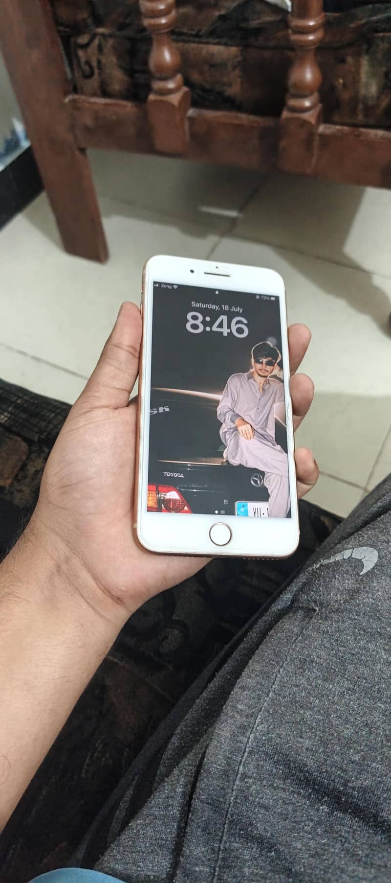 Apple iPhone 8 Plus 3
