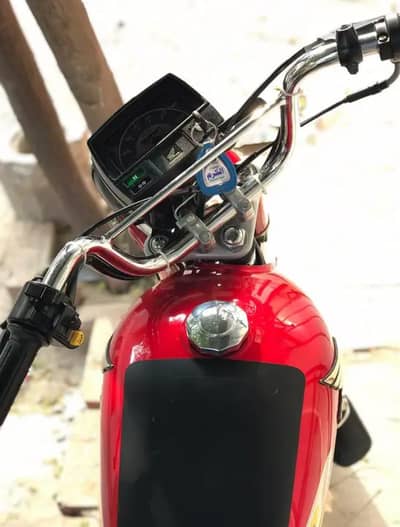 CD 70 2025 MODEL FOR SALE