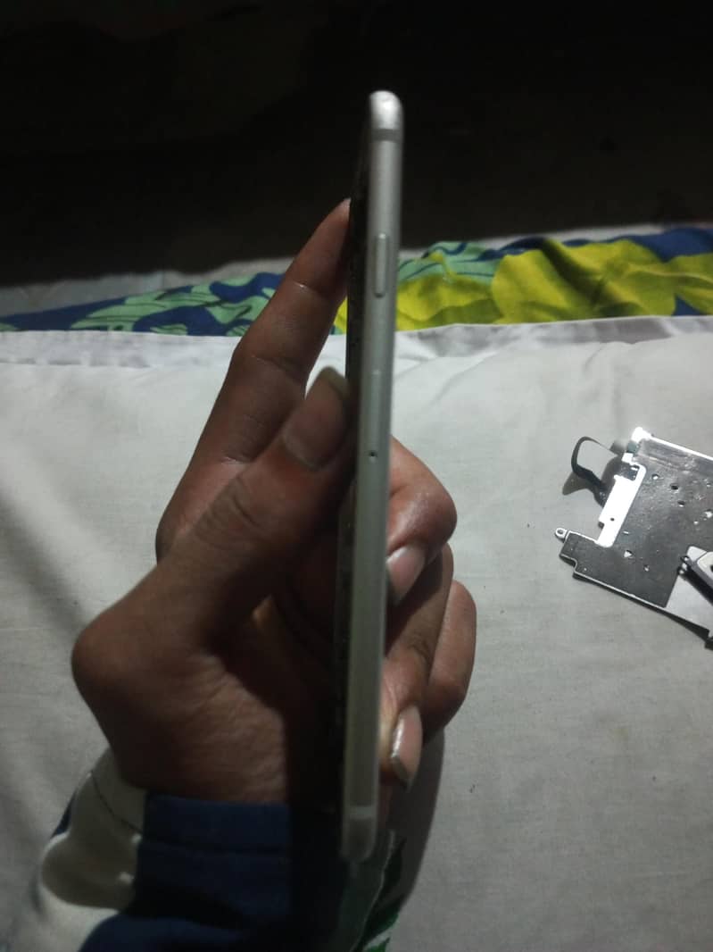 Apple iPhone 6 4