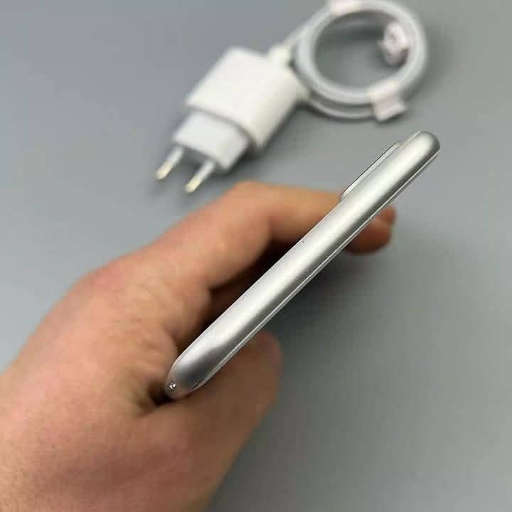 Apple iPhone 7 Plus 3
