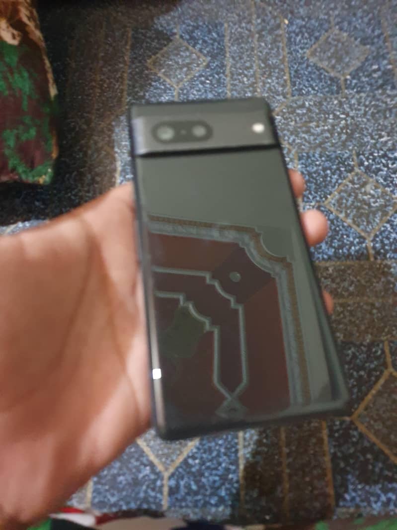 Google Pixel 7 4