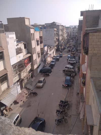 Title: CHANCE DEAL 2ND FLOOR WITH ROOF FOR SALE IN PIB COLONY KARACHI