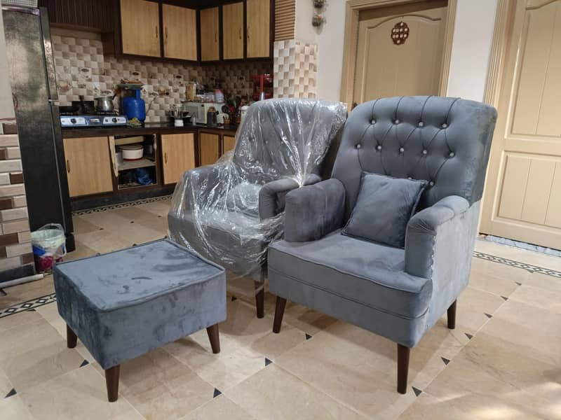 2 large Sofa Chairs With table 7