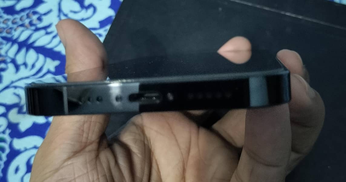 Apple iPhone 14 Pro 4