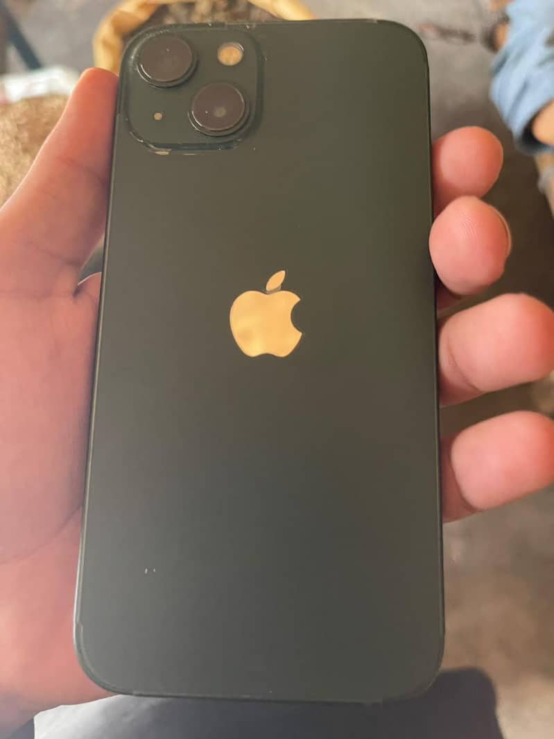 Apple iPhone 13 4