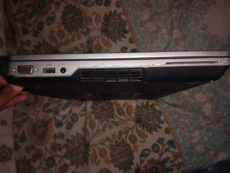 latitude E6530 0