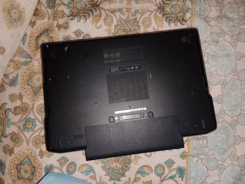 latitude E6530 1