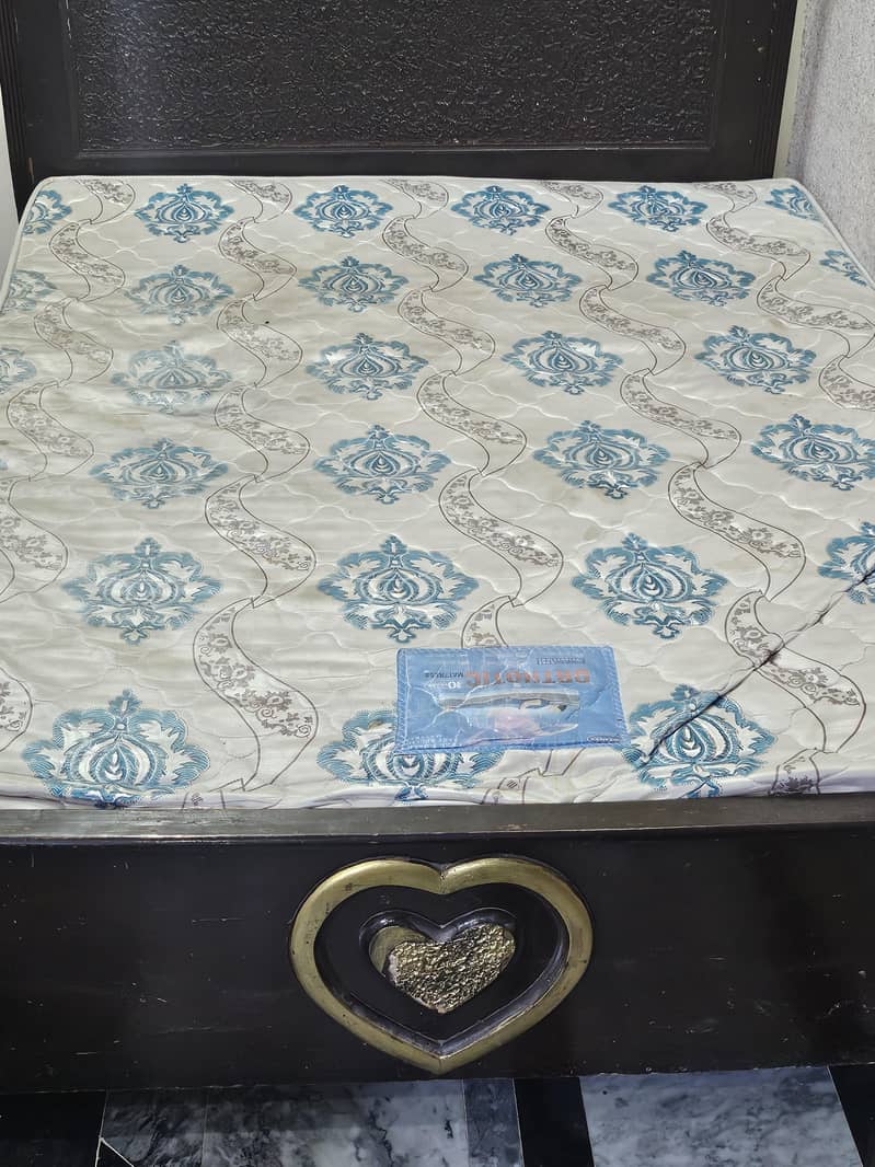 king size bed 4
