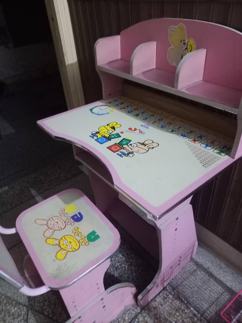 study table 0