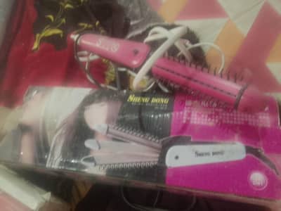 Sheng Dong 3in1 Hair Straightener Brush - New with Box