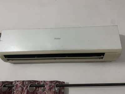 Haier 1.5 ton wall slim ac all jenuin with box.