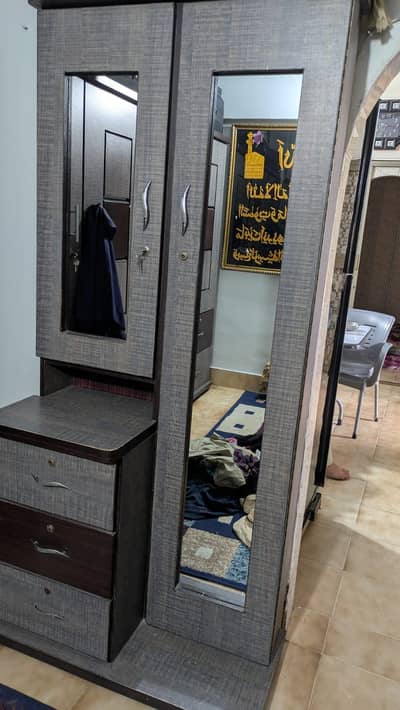 dressers