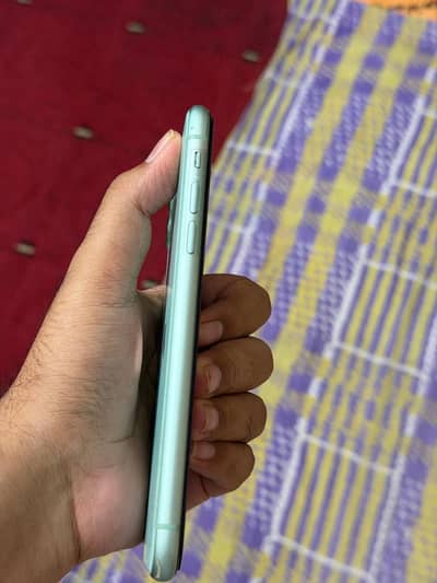 Apple iPhone 11