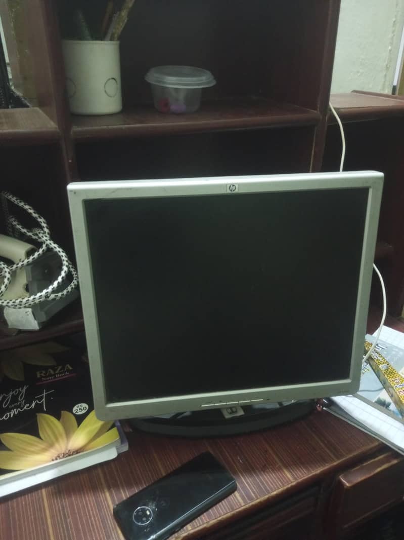 Full computer setup with table 2
